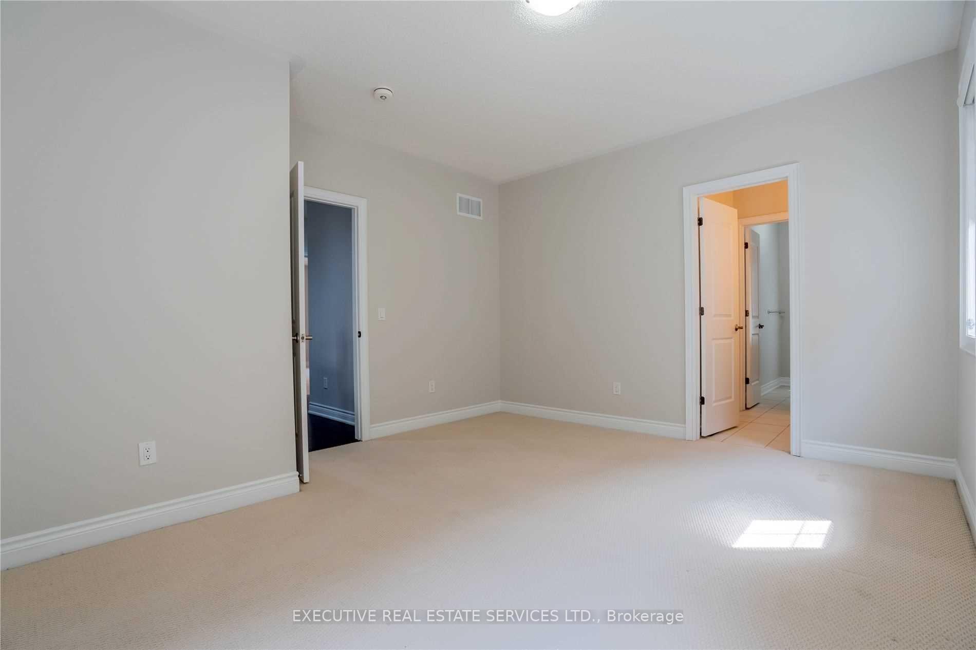 Photo 34 of 48 Foothills Crescent, Brampton, Toronto Gore Rural Estate — HOMEH