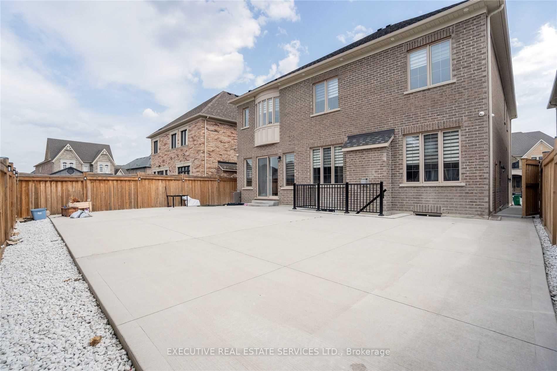 Photo 39 of 48 Foothills Crescent, Brampton, Toronto Gore Rural Estate — HOMEH