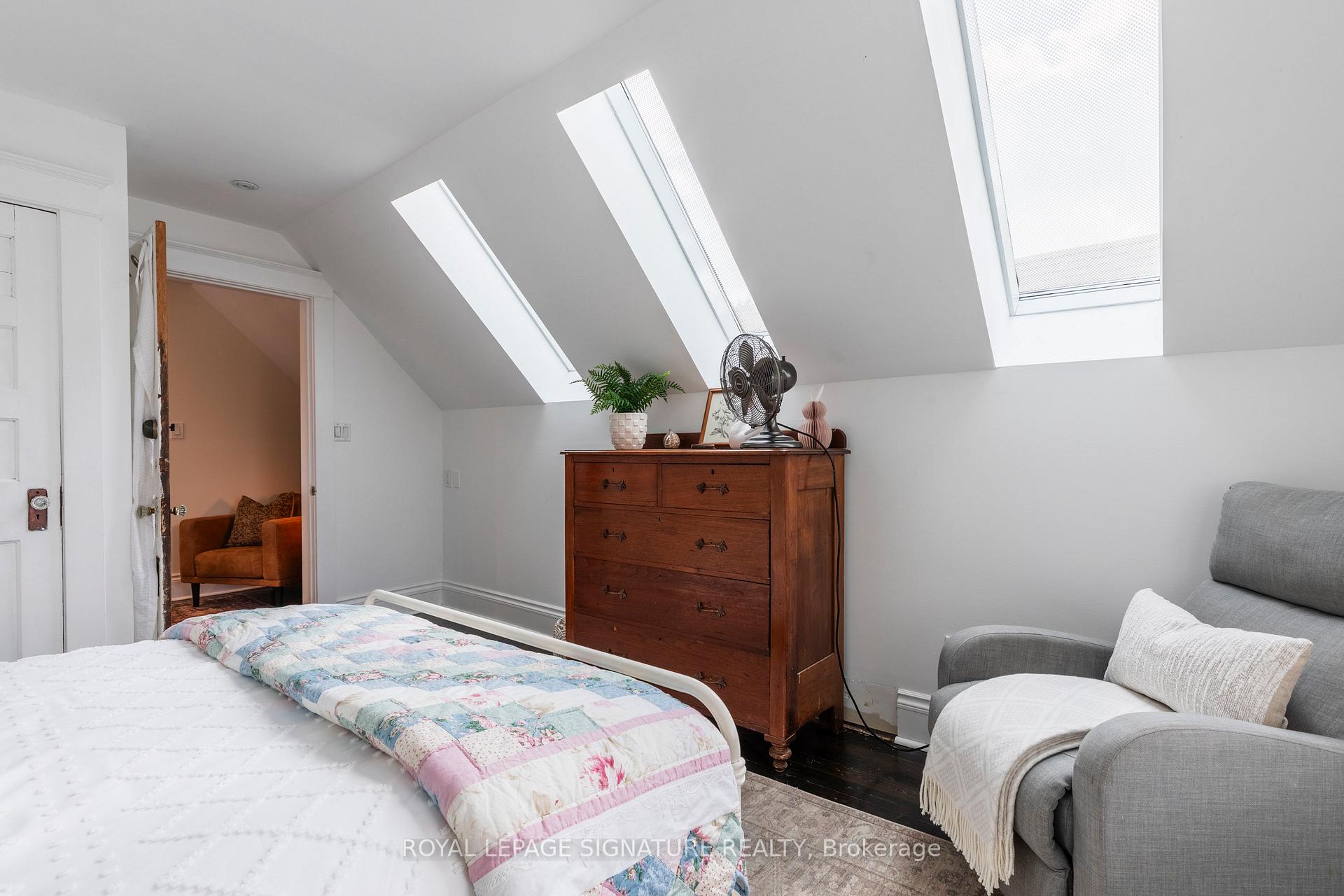Photo 30 of 109 Fairleigh Avenue S, Hamilton, St. Clair — HOMEH