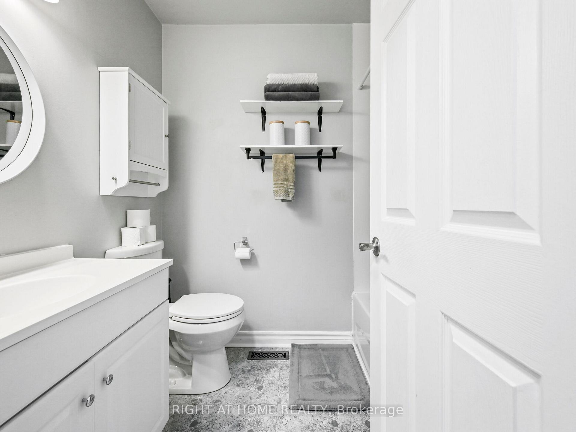 Photo 21 of 56 Chetwood Street, St. Catharines, Western Hill — HOMEH
