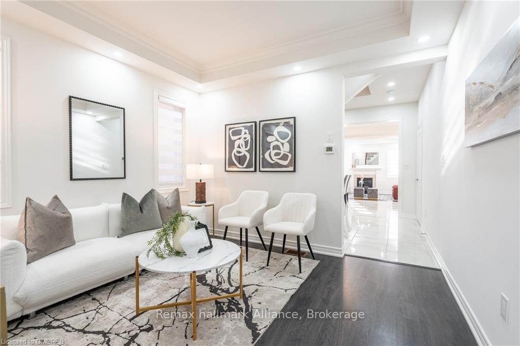 Photo 9 of 20 Westfield Crescent, Hamilton, Waterdown — HOMEH