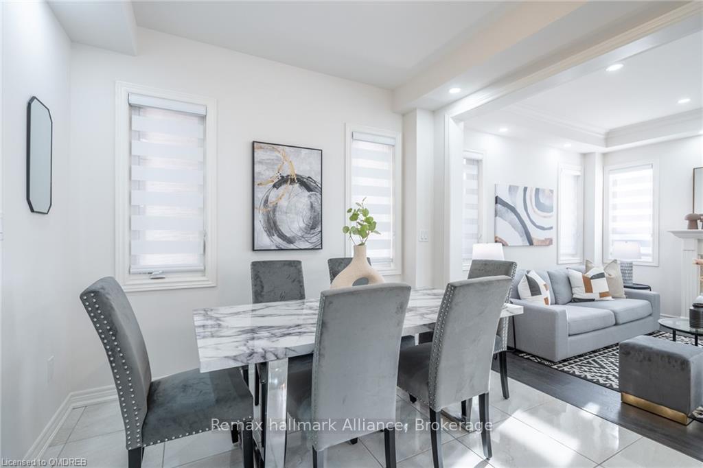 Photo 13 of 20 Westfield Crescent, Hamilton, Waterdown — HOMEH