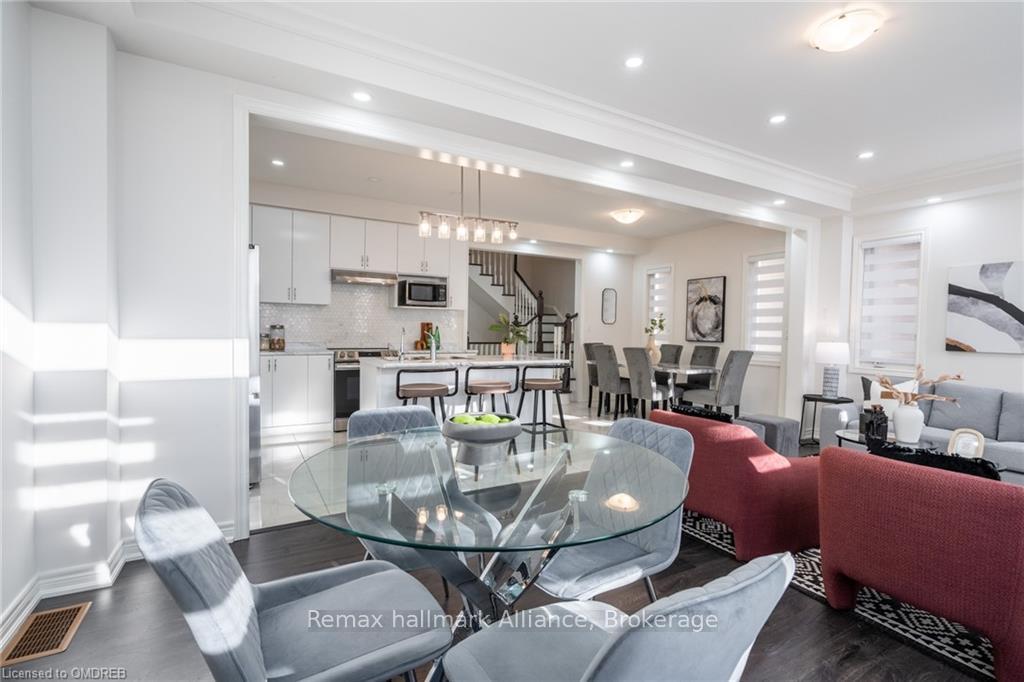 Photo 22 of 20 Westfield Crescent, Hamilton, Waterdown — HOMEH