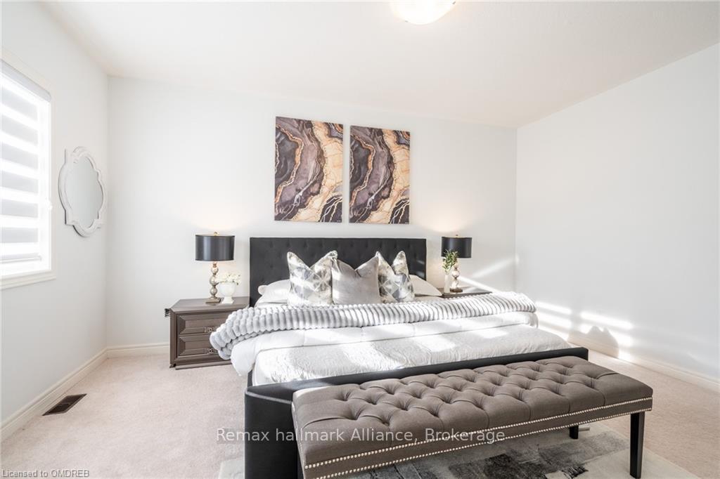 Photo 28 of 20 Westfield Crescent, Hamilton, Waterdown — HOMEH