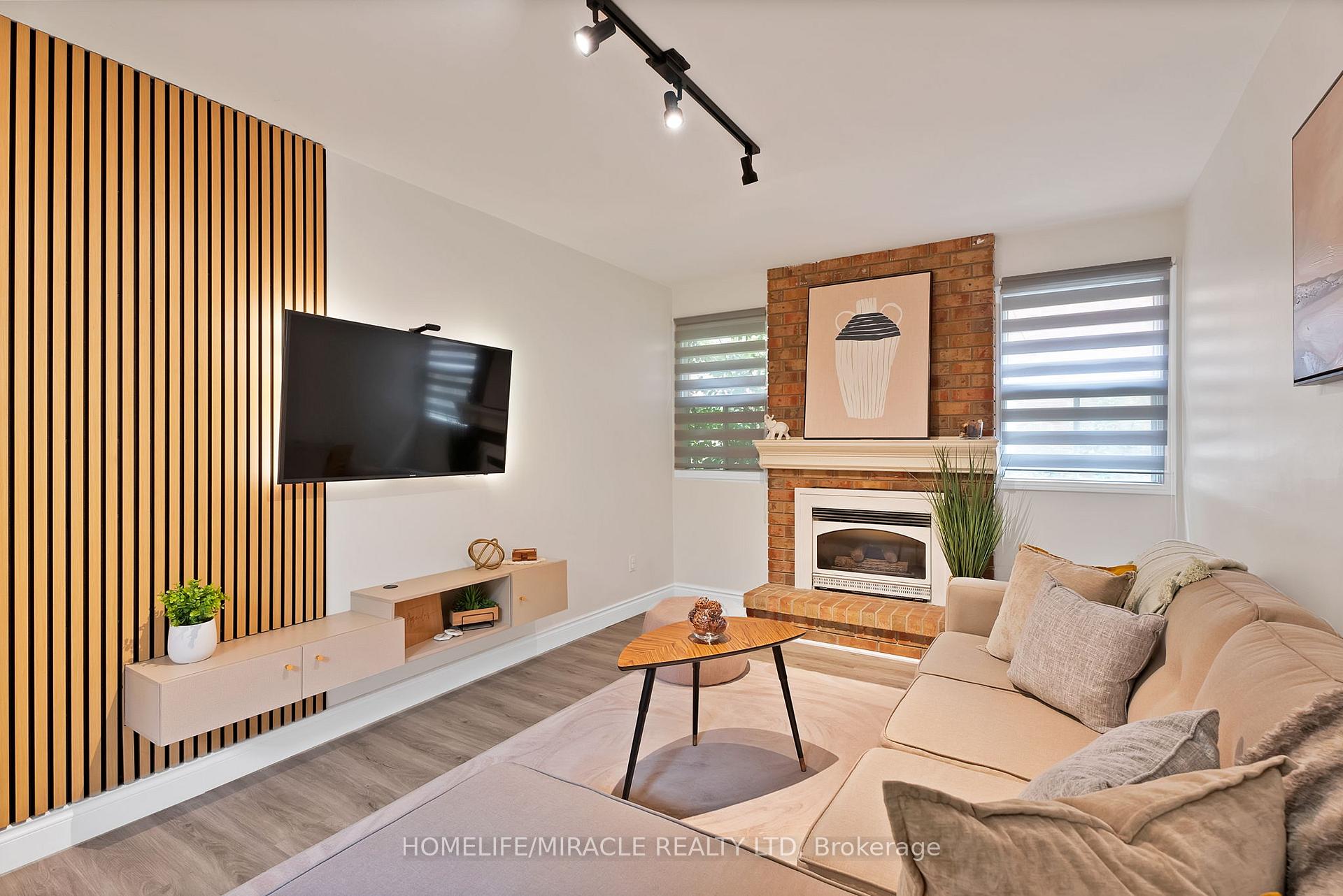 Photo 1 of 36 Driftwood Crescent, Brampton, Heart Lake East — HOMEH