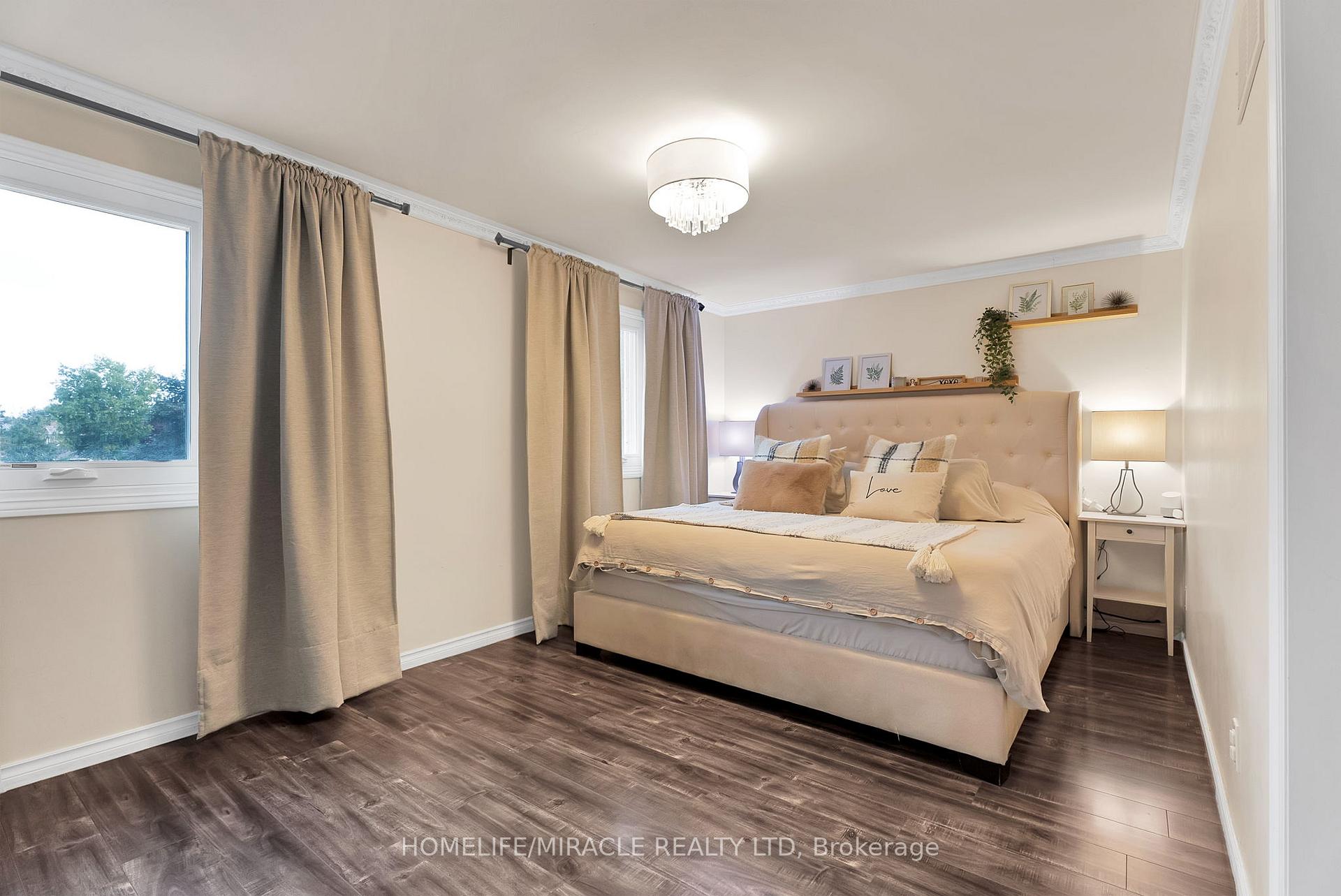 Photo 20 of 36 Driftwood Crescent, Brampton, Heart Lake East — HOMEH