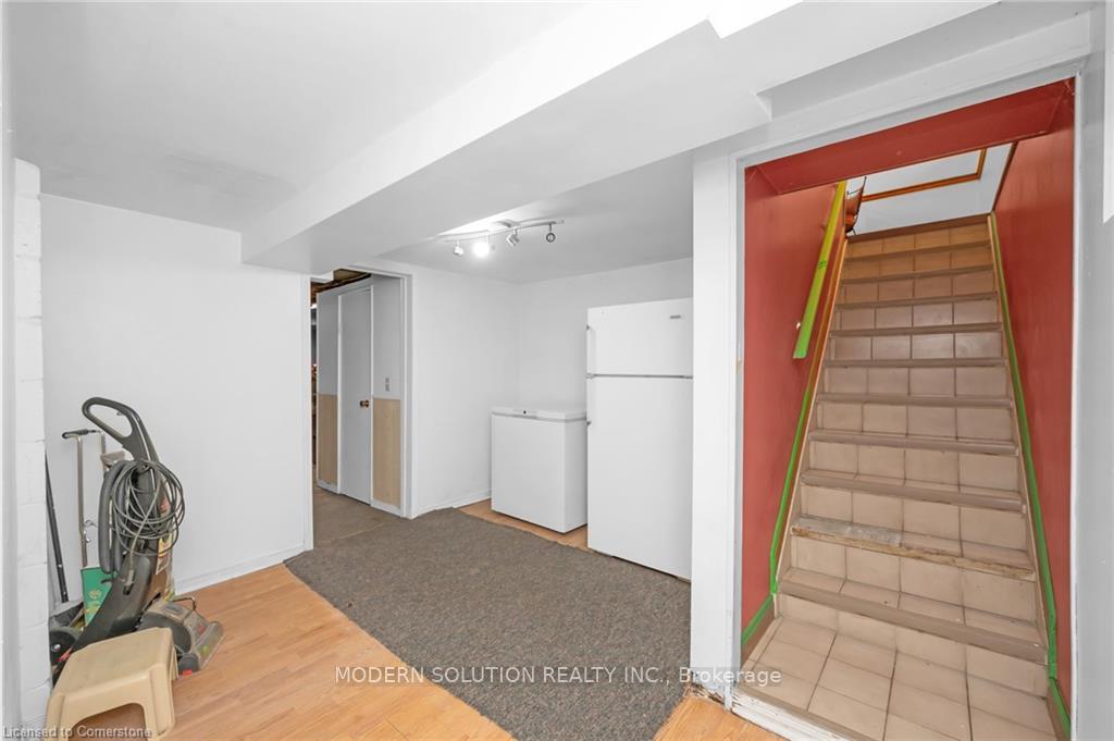 Photo 27 of 12 Robertson Place, St. Catharines, E. Chester — HOMEH