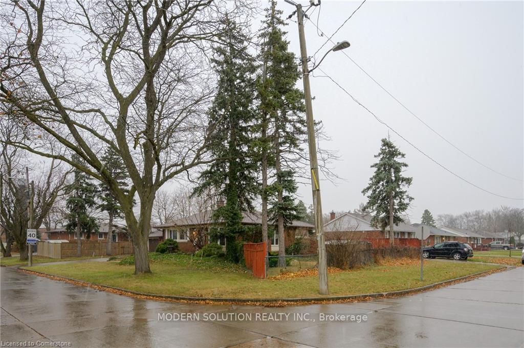 Photo 34 of 12 Robertson Place, St. Catharines, E. Chester — HOMEH