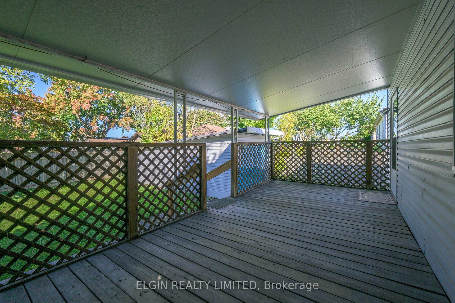 Photo 15 of 35 First Avenue, St. Thomas — HOMEH