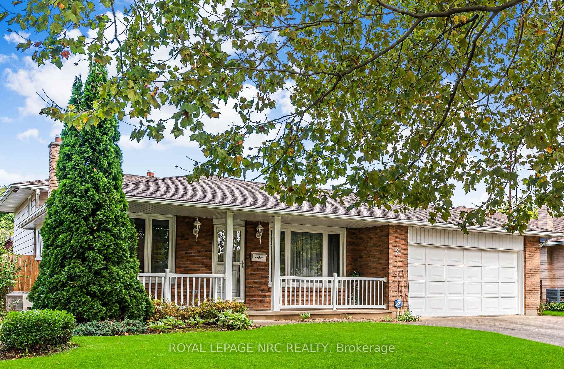 Front of 21 Kimbermount Drive