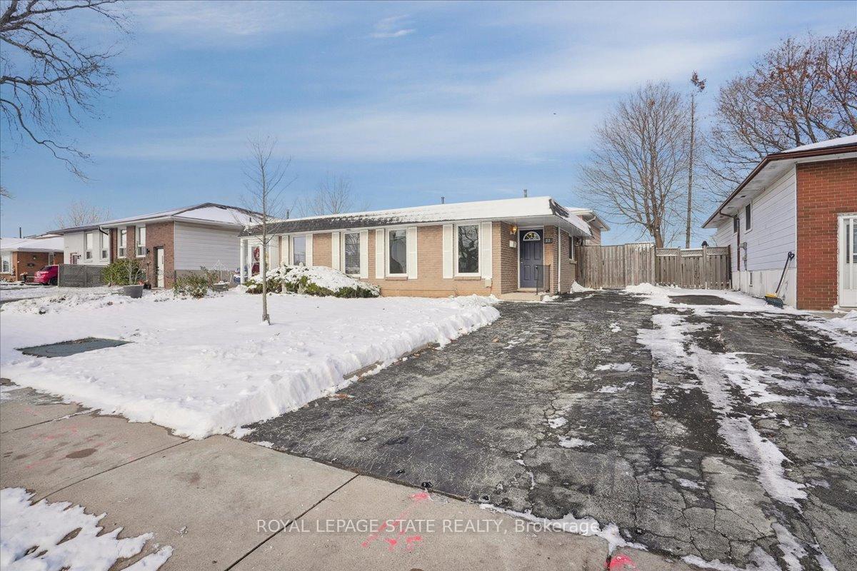 Photo 27 of 77 Cranbrook Drive, Hamilton, Gilkson — HOMEH