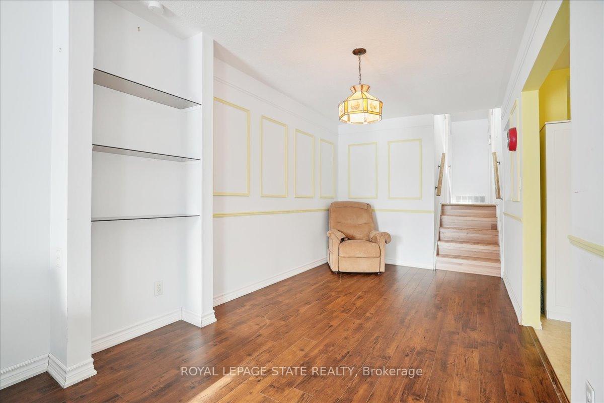 Photo 35 of 77 Cranbrook Drive, Hamilton, Gilkson — HOMEH