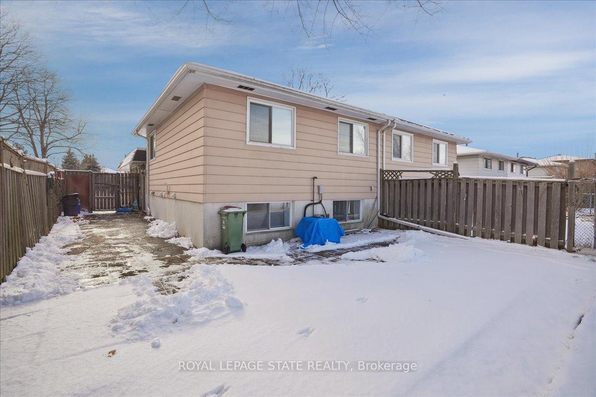 Photo 53 of 77 Cranbrook Drive, Hamilton, Gilkson — HOMEH
