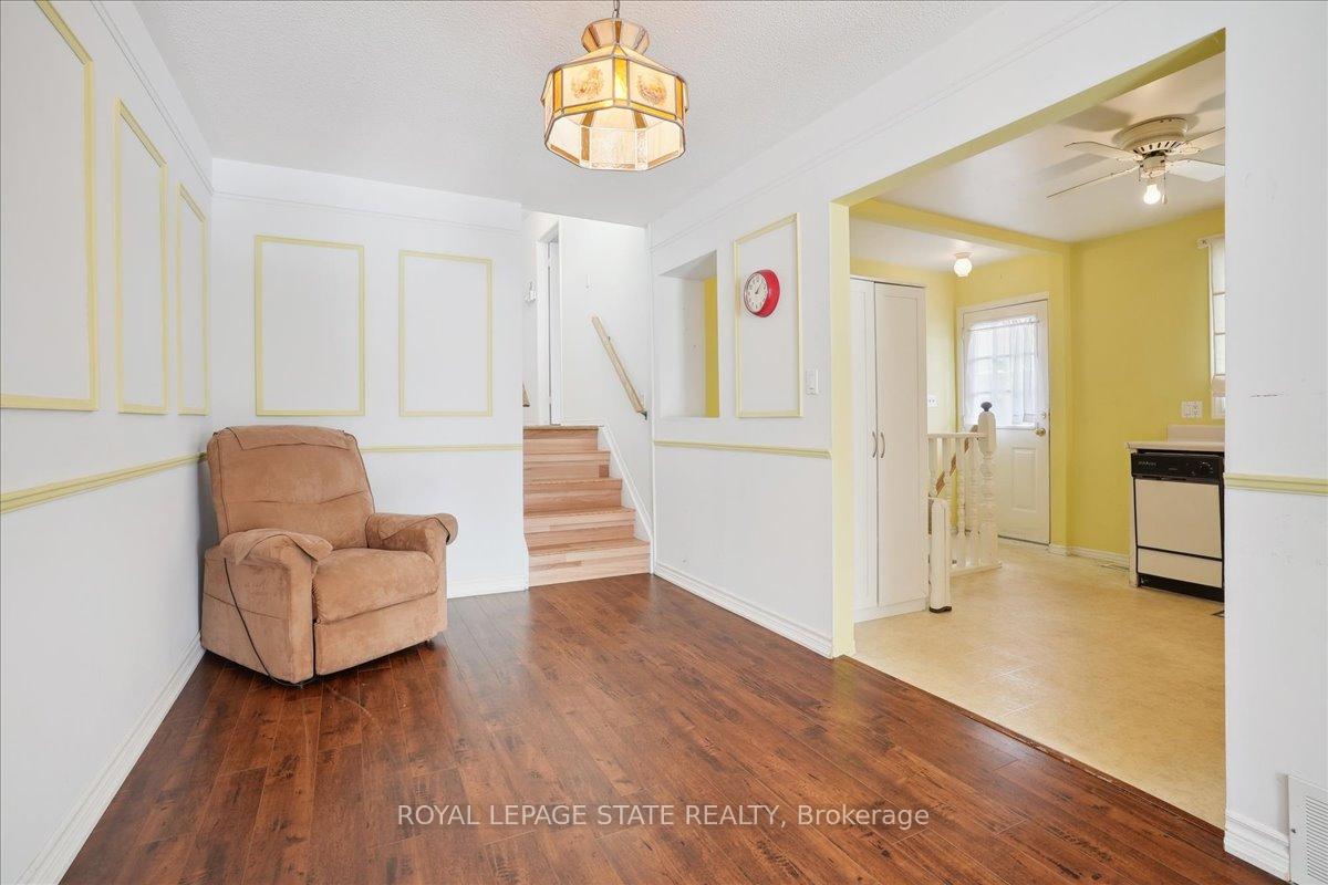 Photo 18 of 77 Cranbrook Drive, Hamilton, Gilkson — HOMEH