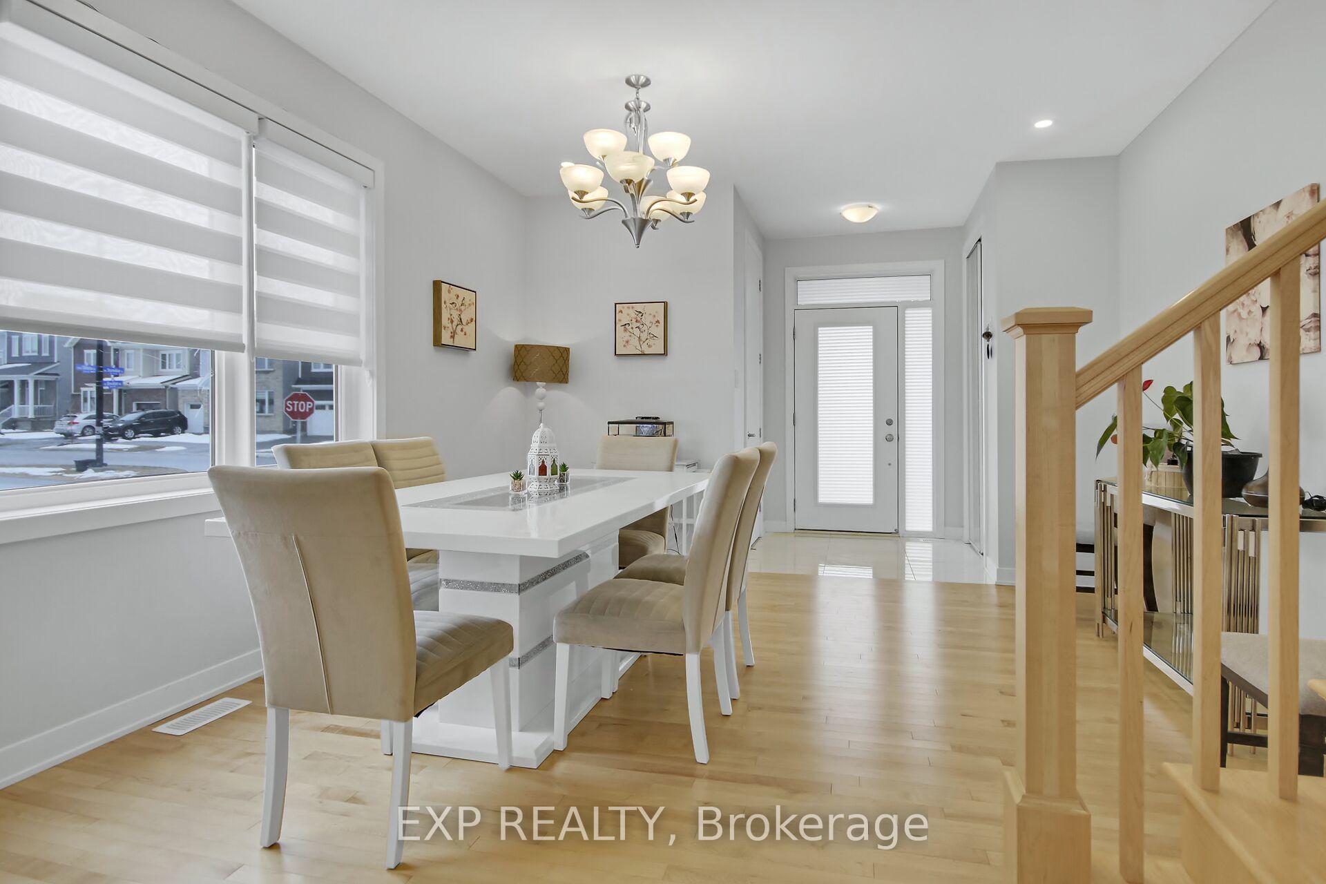 Photo 4 of 2021 Elevation Road, Ottawa, Barrhaven - Half Moon Bay — HOMEH
