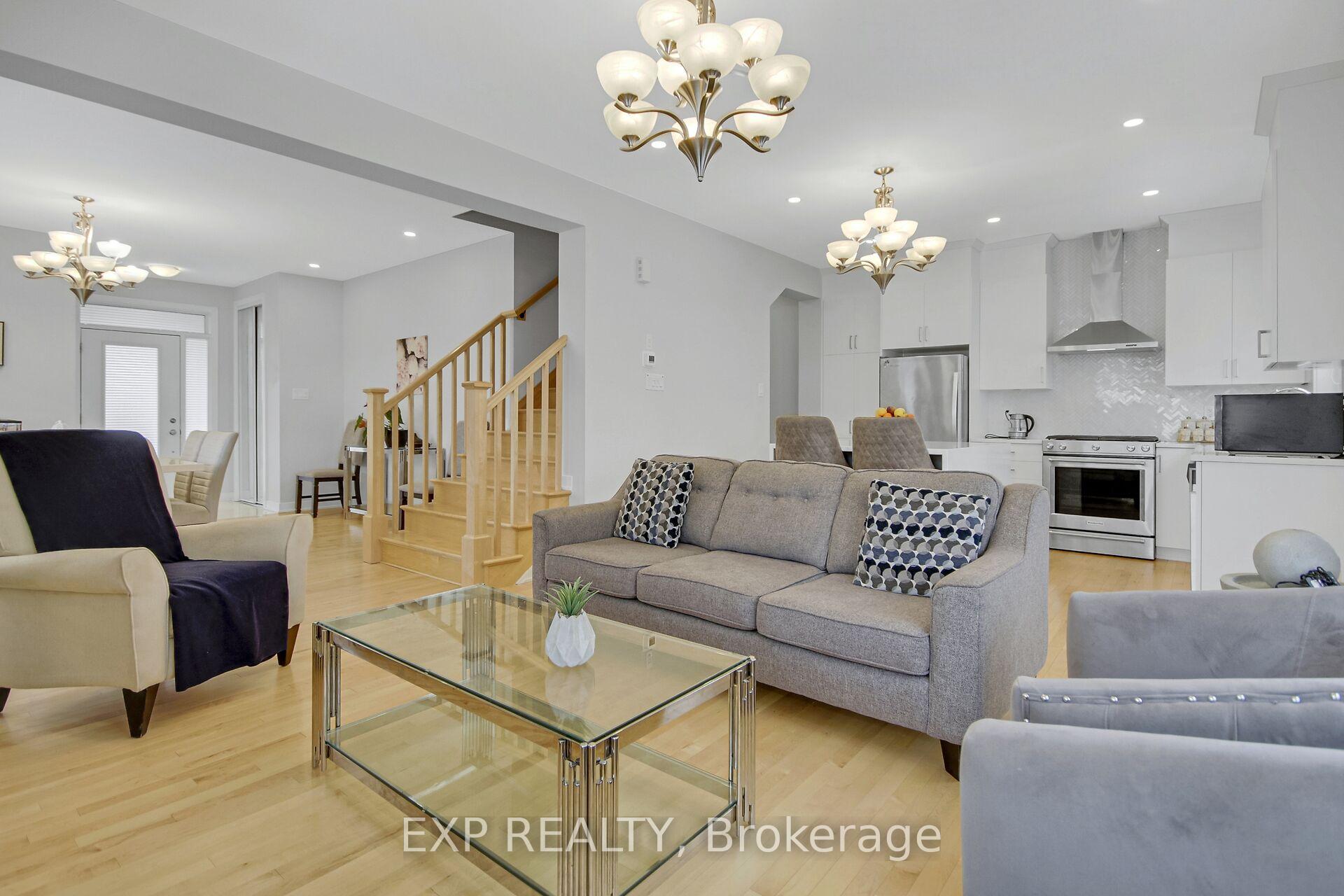 Photo 12 of 2021 Elevation Road, Ottawa, Barrhaven - Half Moon Bay — HOMEH