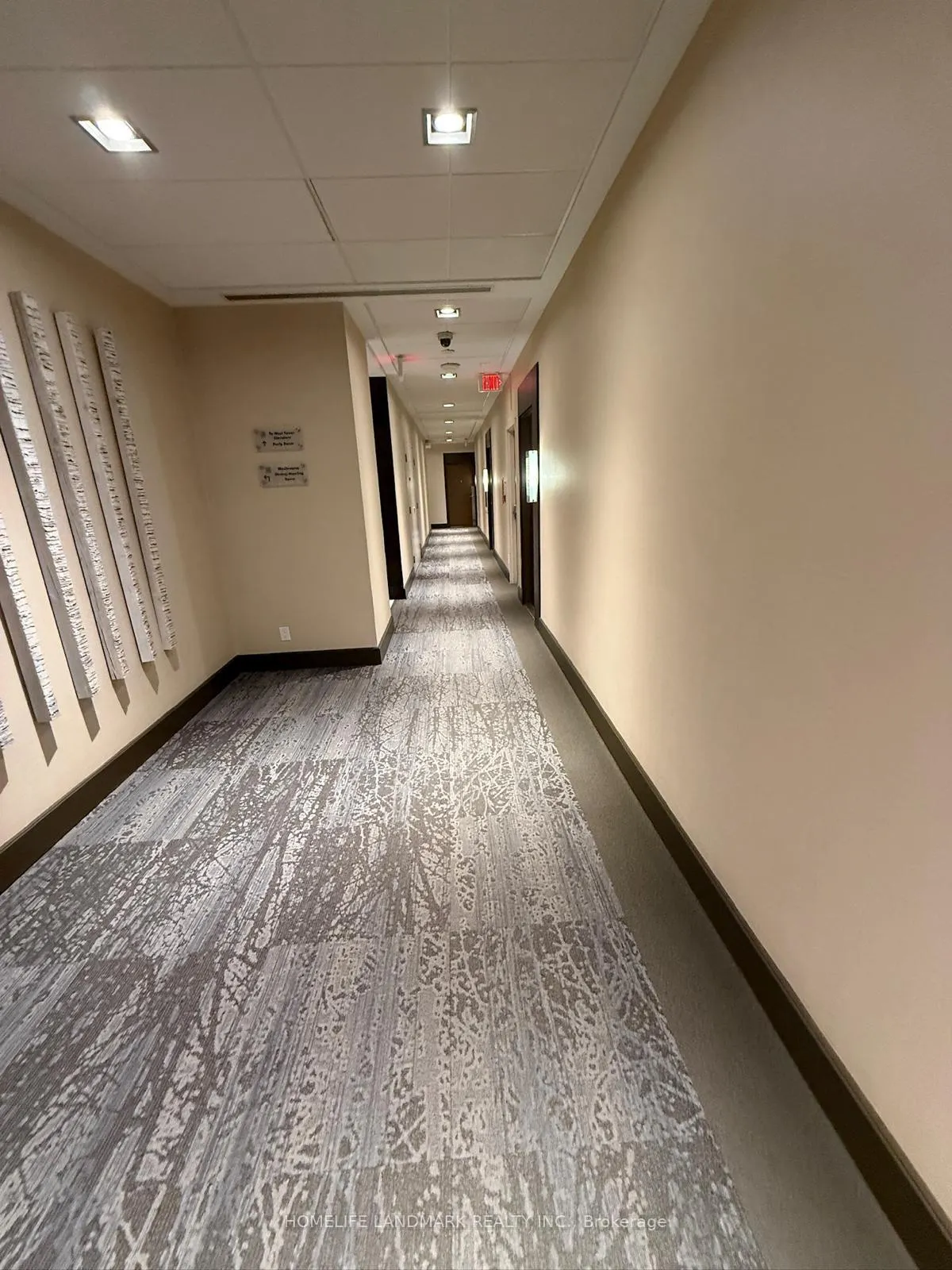 Photo 3 of Unit 827, 35 Brian Peck Crescent, Toronto, Thorncliffe Park — HOMEH