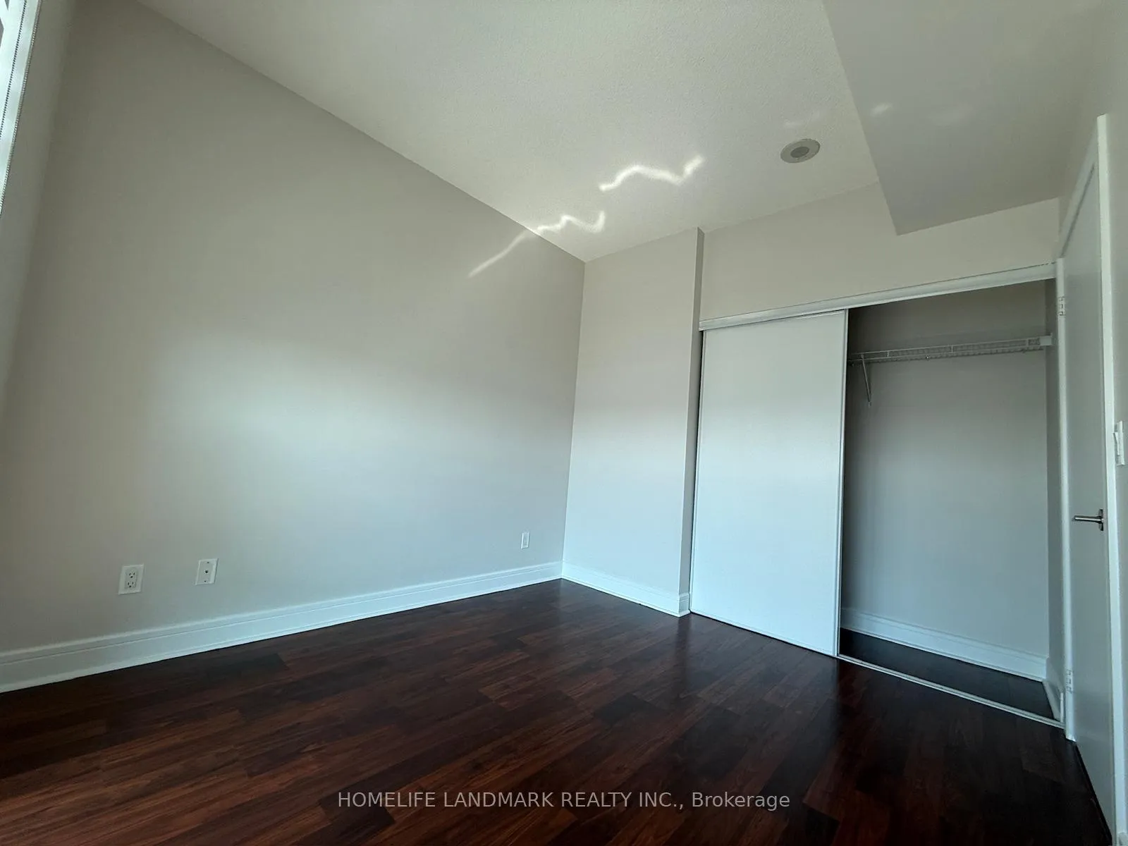 Photo 12 of Unit 827, 35 Brian Peck Crescent, Toronto, Thorncliffe Park — HOMEH