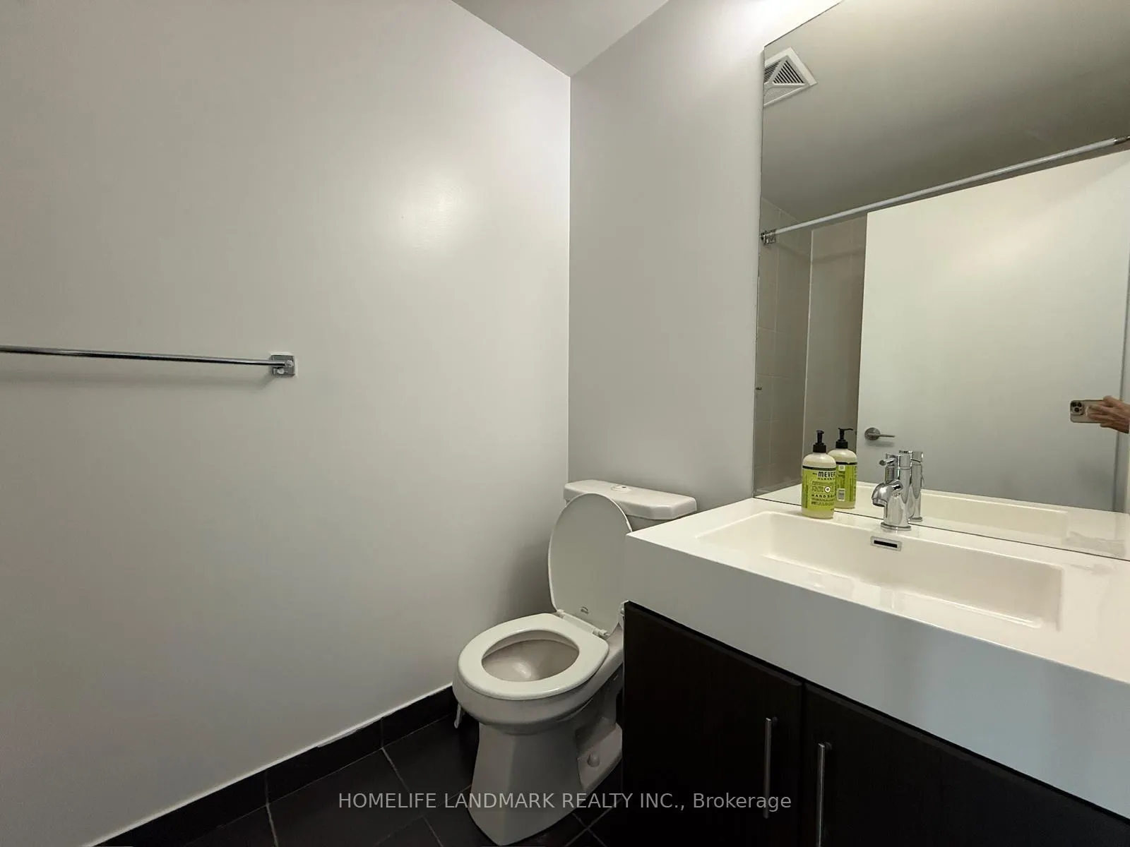 Photo 13 of Unit 827, 35 Brian Peck Crescent, Toronto, Thorncliffe Park — HOMEH