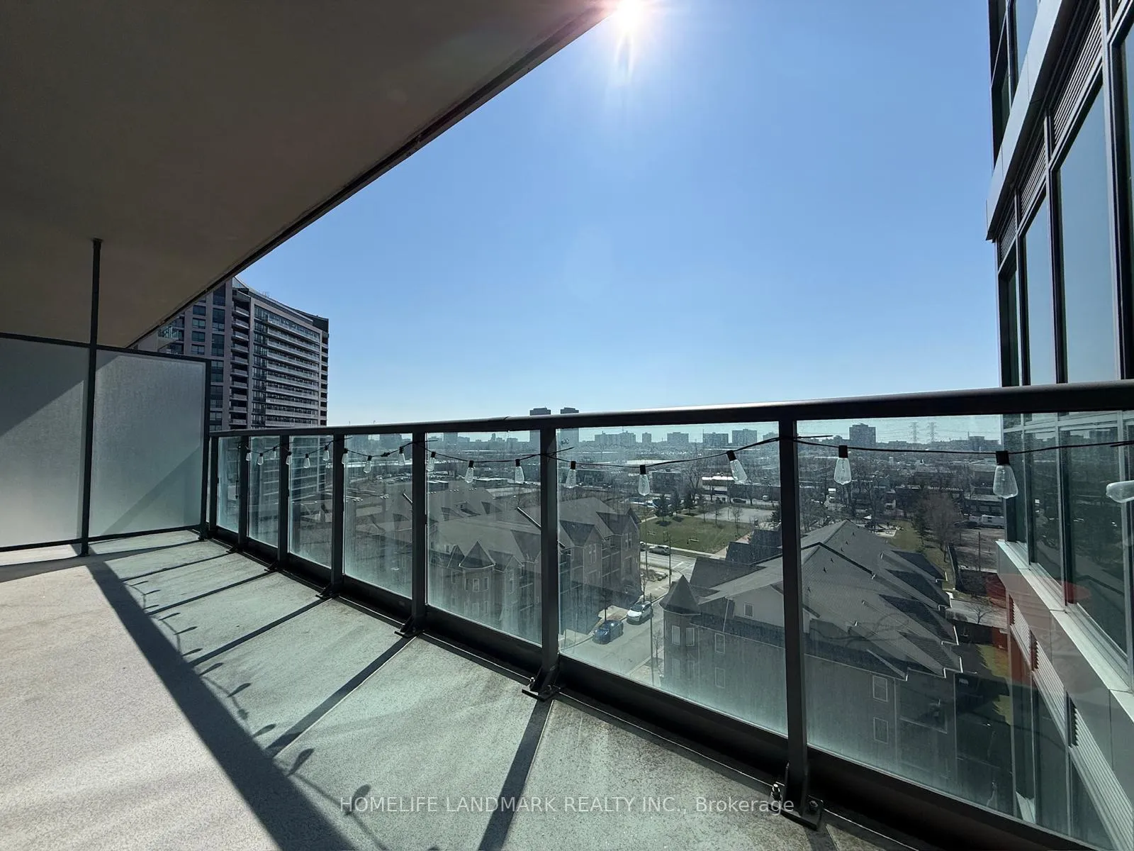 Photo 18 of Unit 827, 35 Brian Peck Crescent, Toronto, Thorncliffe Park — HOMEH