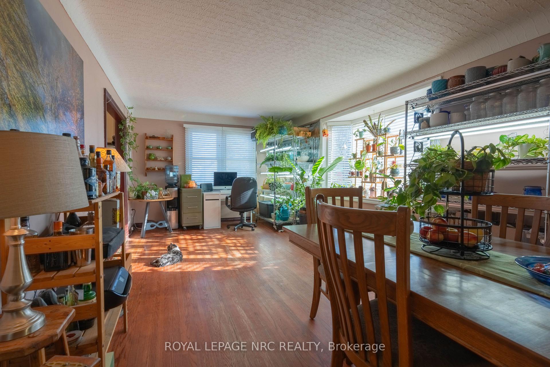Photo 4 of 293 Linwell Road, St. Catharines, Vine/Linwell — HOMEH