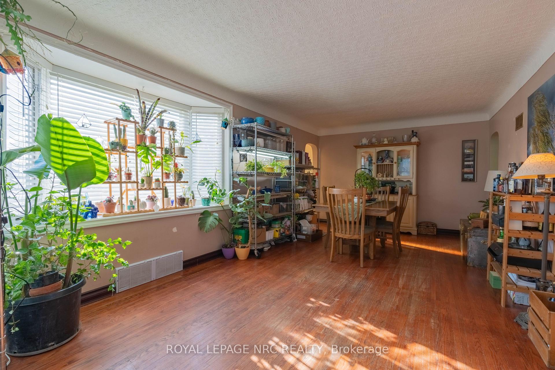 Photo 7 of 293 Linwell Road, St. Catharines, Vine/Linwell — HOMEH