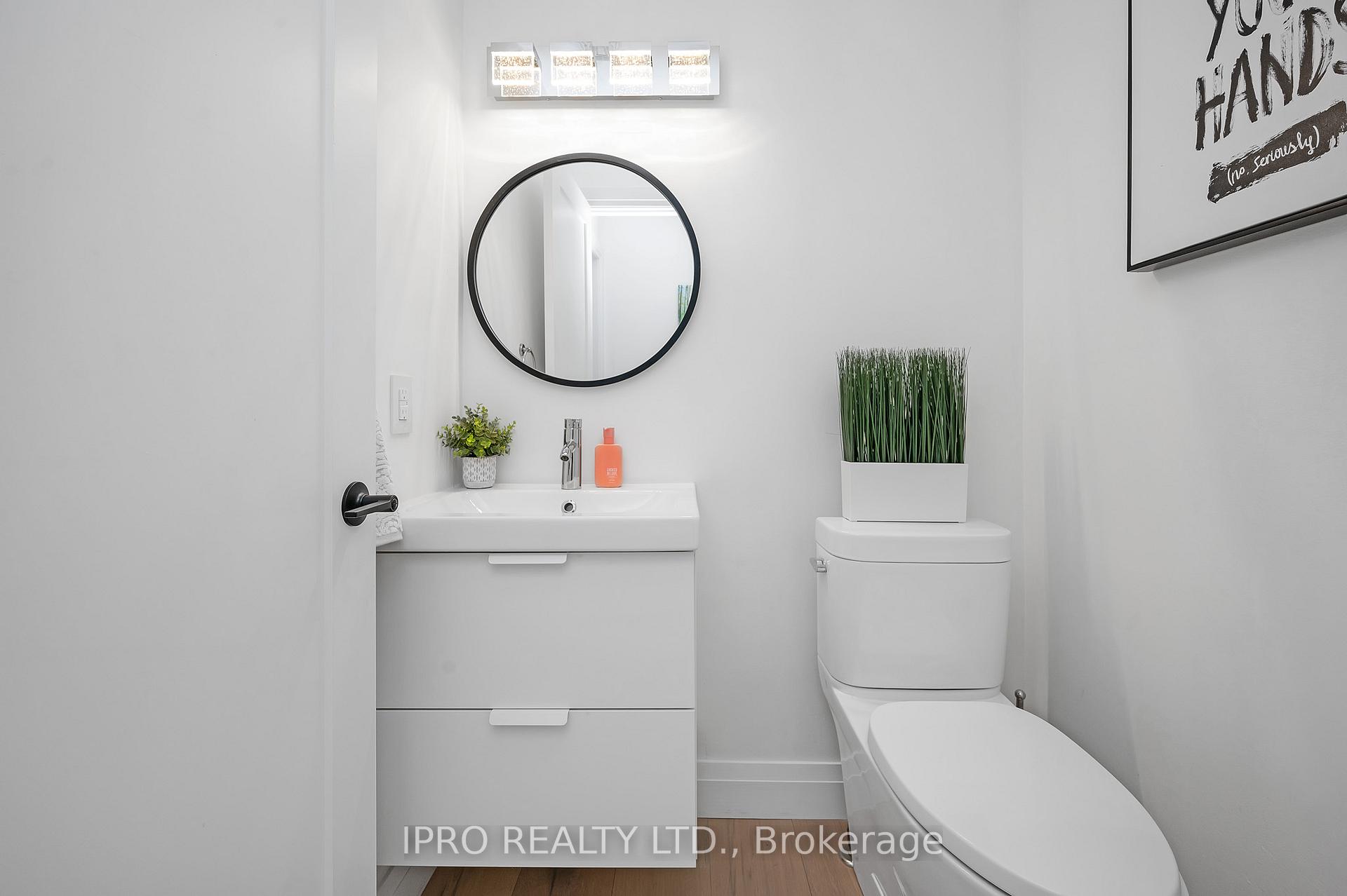 Photo 19 of 15 Elmbank Street S, Hamilton, Eleanor — HOMEH