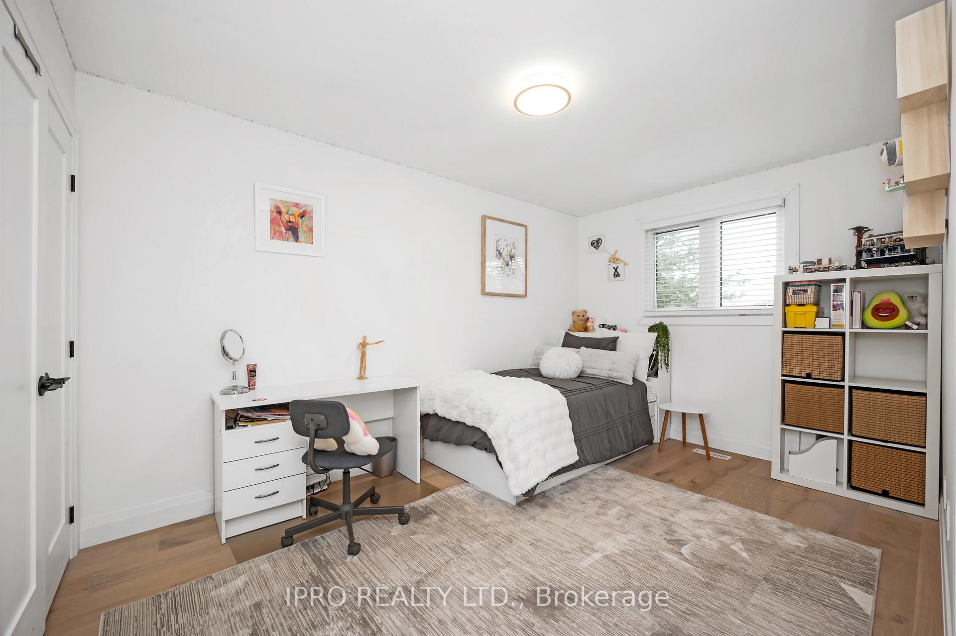 Photo 20 of 15 Elmbank Street S, Hamilton, Eleanor — HOMEH
