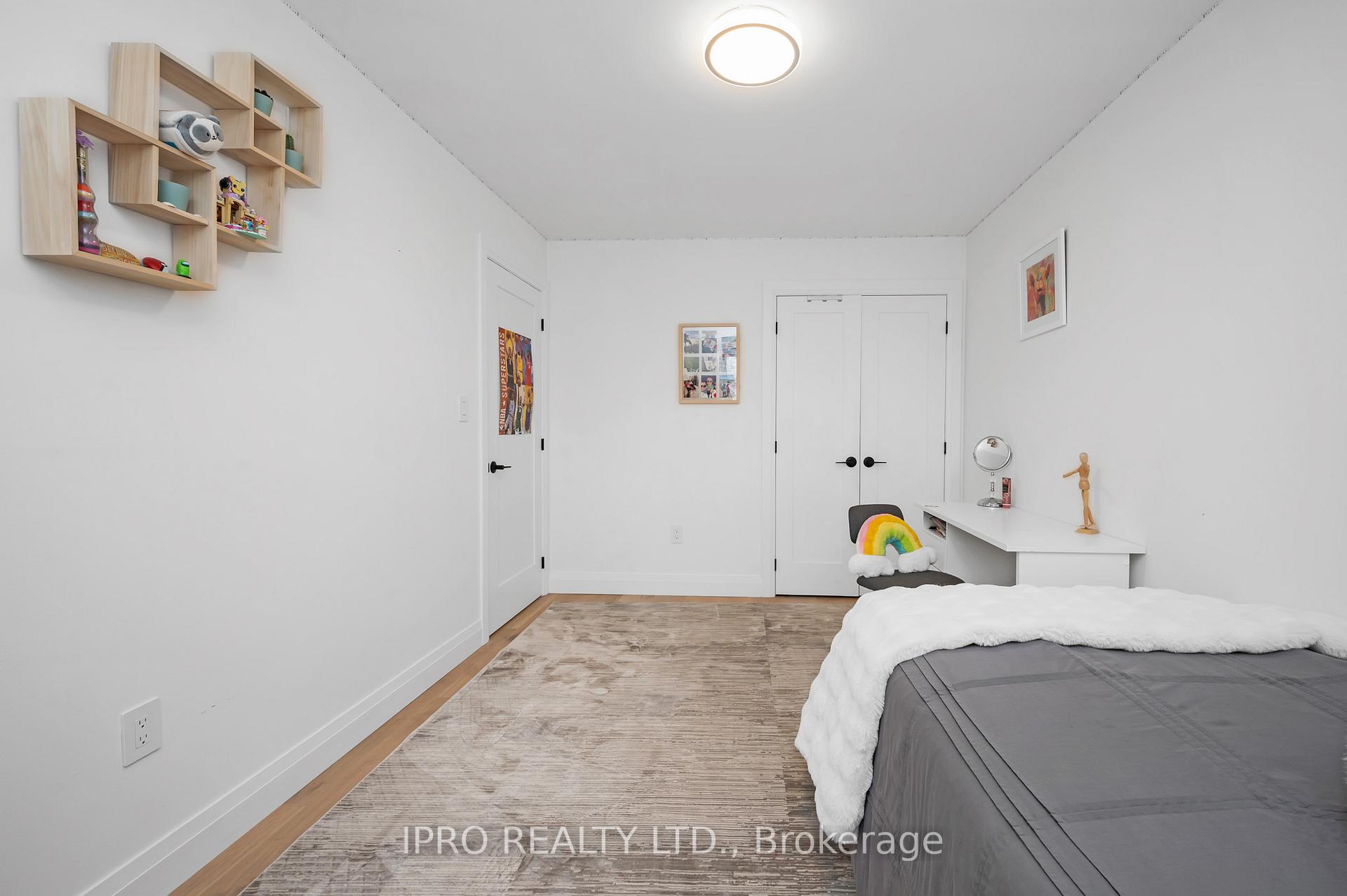 Photo 21 of 15 Elmbank Street S, Hamilton, Eleanor — HOMEH