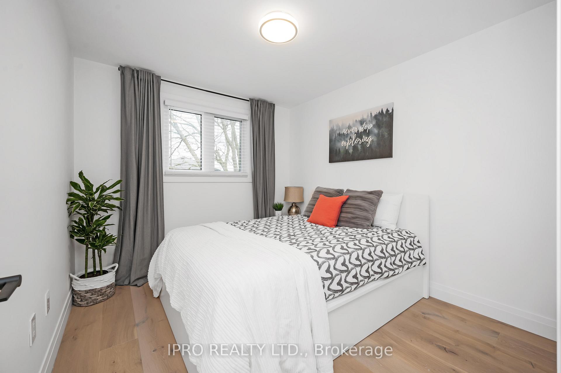 Photo 22 of 15 Elmbank Street S, Hamilton, Eleanor — HOMEH