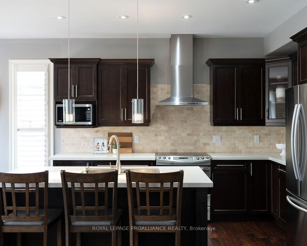 Photo 15 of 33 Butternut Court, Belleville, Belleville Ward — HOMEH
