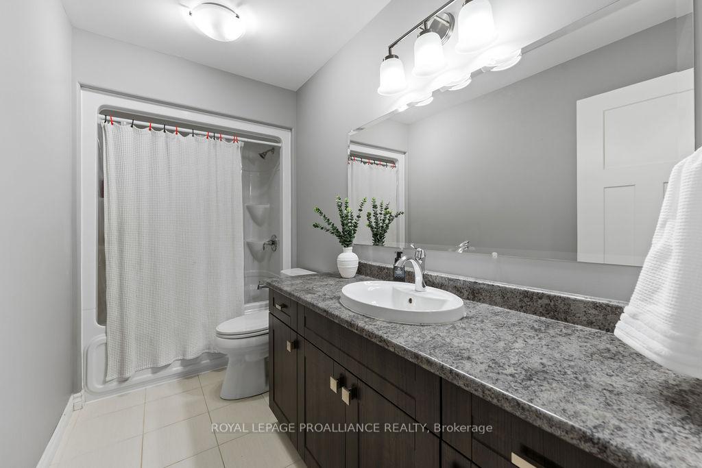 Photo 31 of 33 Butternut Court, Belleville, Belleville Ward — HOMEH