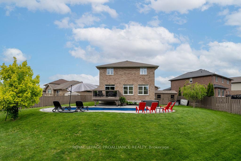 Photo 47 of 33 Butternut Court, Belleville, Belleville Ward — HOMEH