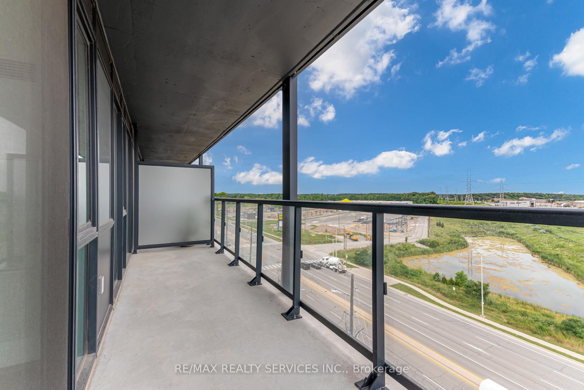 Photo 20 of Unit B813, 3200 Dakota Common, Burlington, Alton — HOMEH
