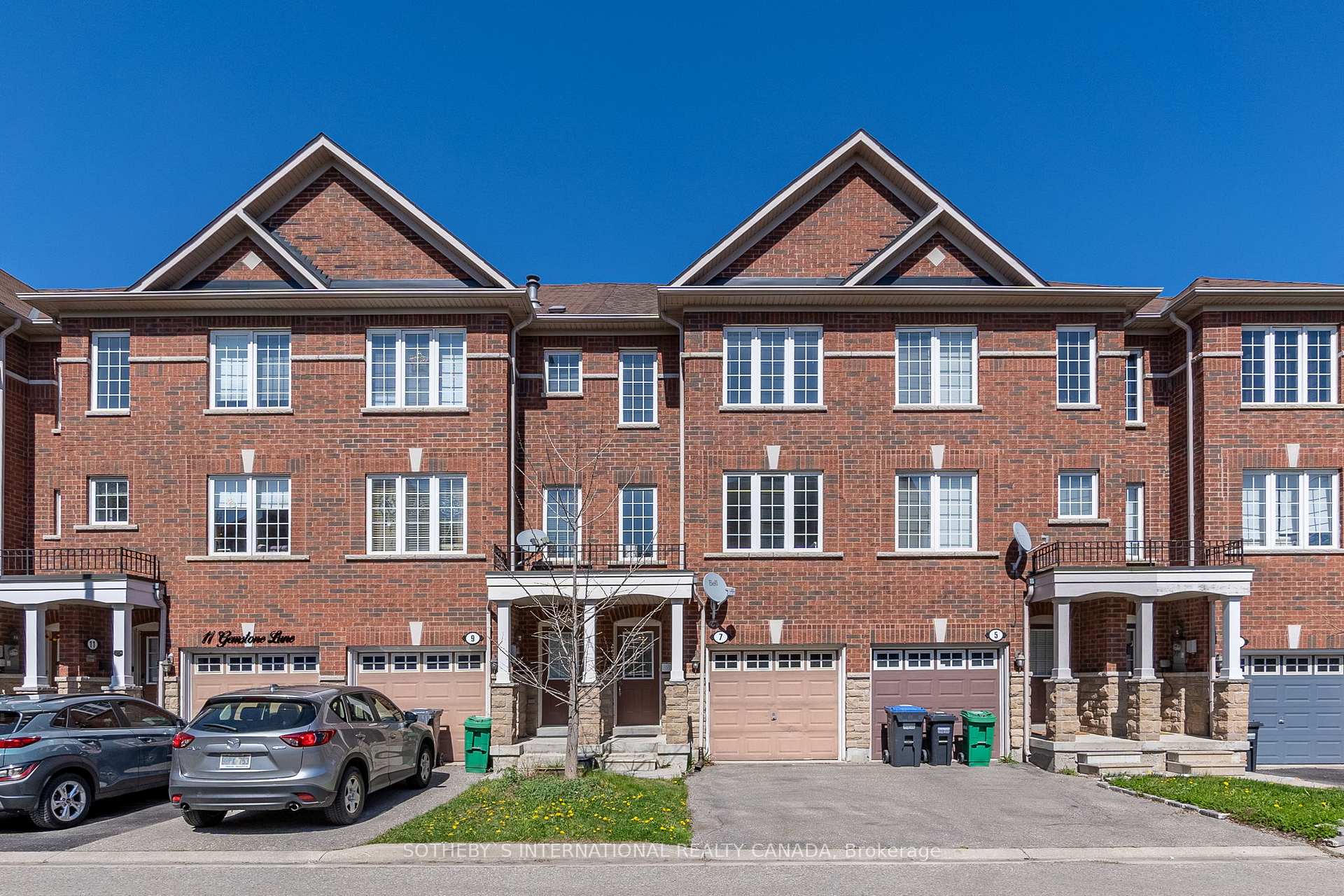 Photo 1 of 7 Gemstone Lane, Brampton, Downtown Brampton — HOMEH