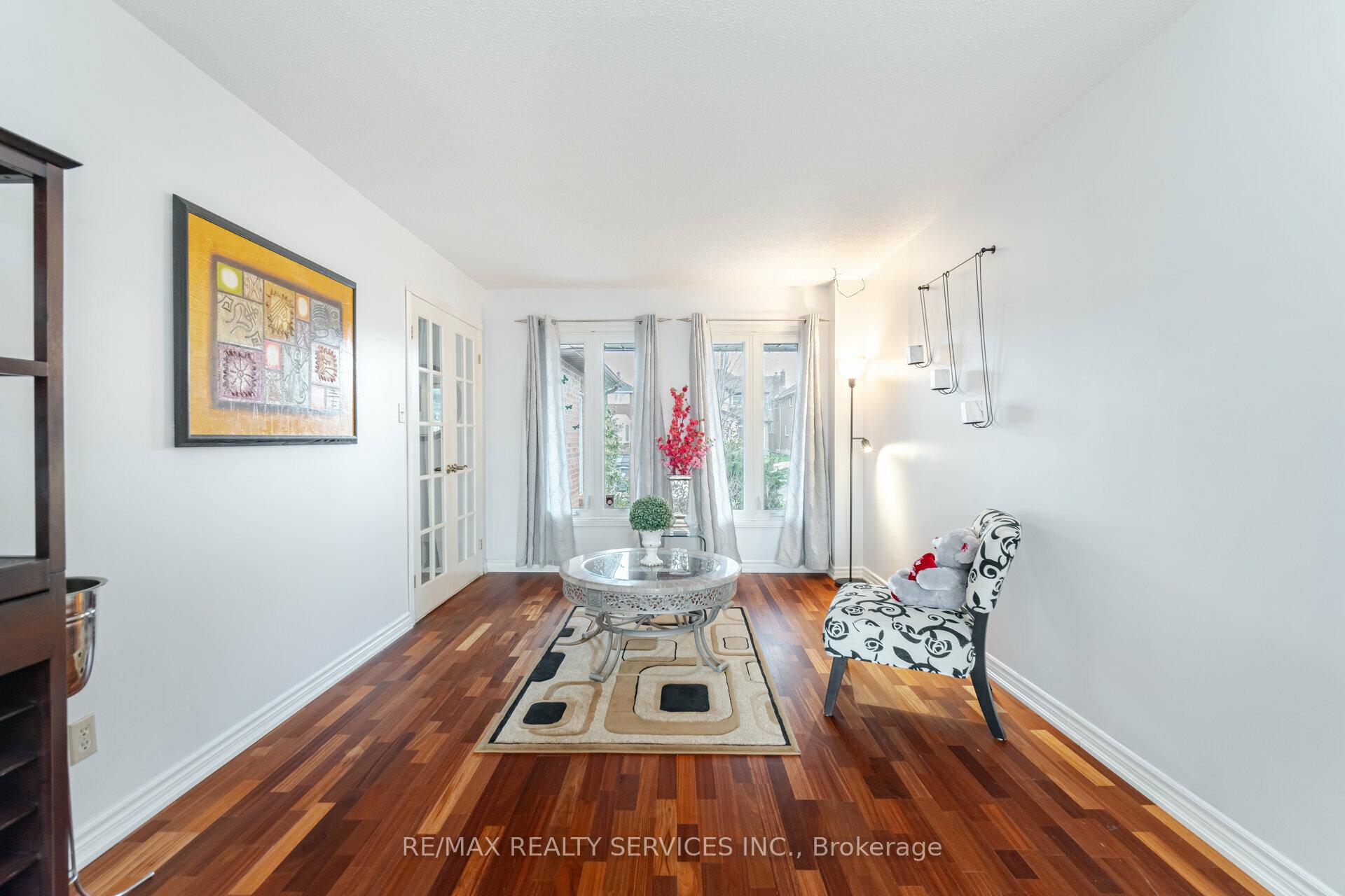 Photo 6 of 140 Lord Simcoe Drive W, Brampton, Westgate — HOMEH