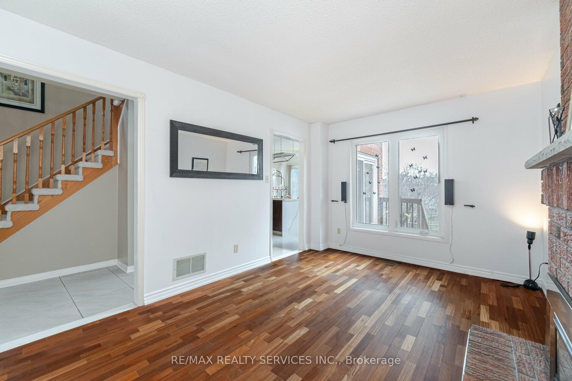 Photo 14 of 140 Lord Simcoe Drive W, Brampton, Westgate — HOMEH