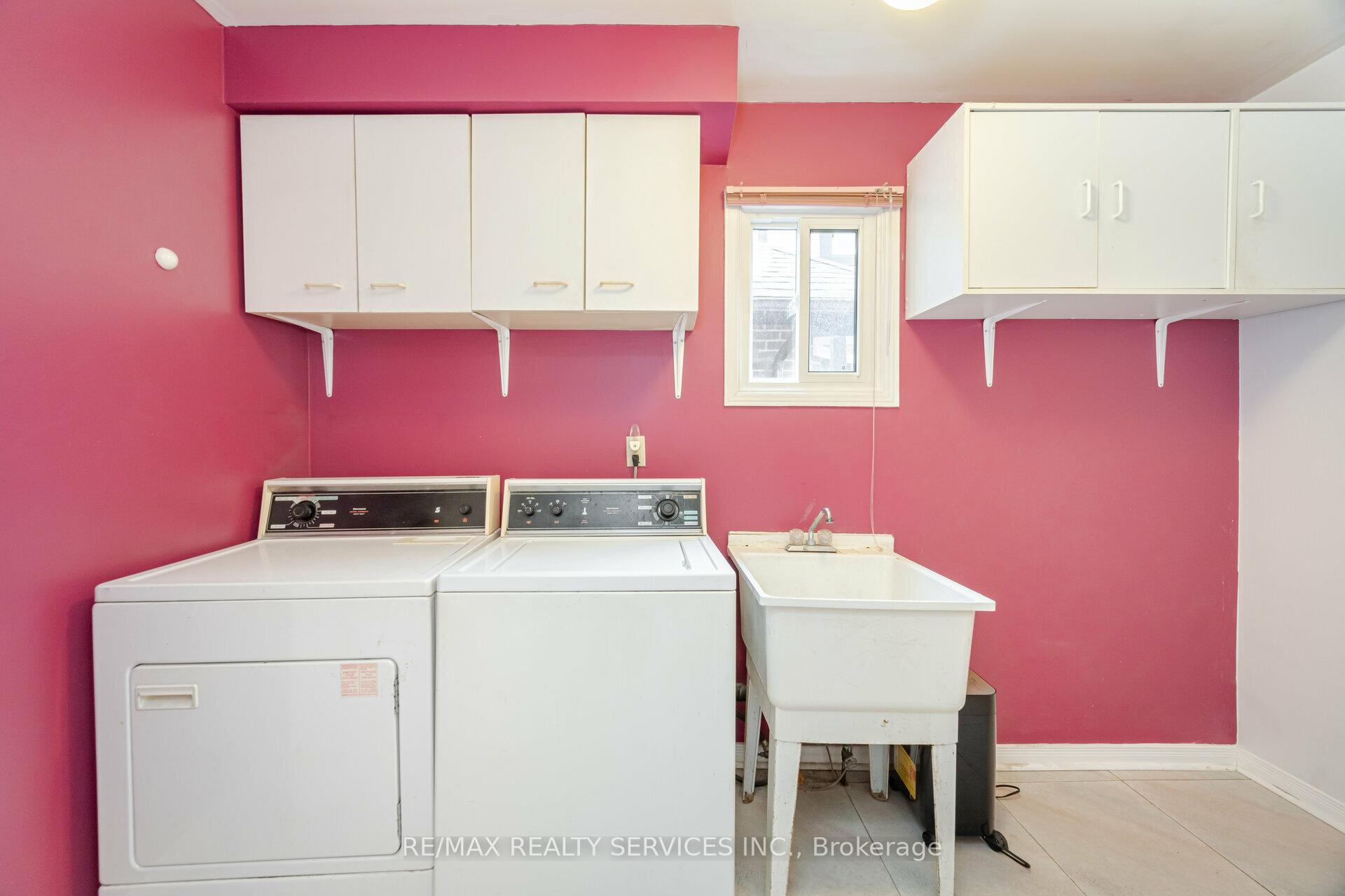 Photo 18 of 140 Lord Simcoe Drive W, Brampton, Westgate — HOMEH