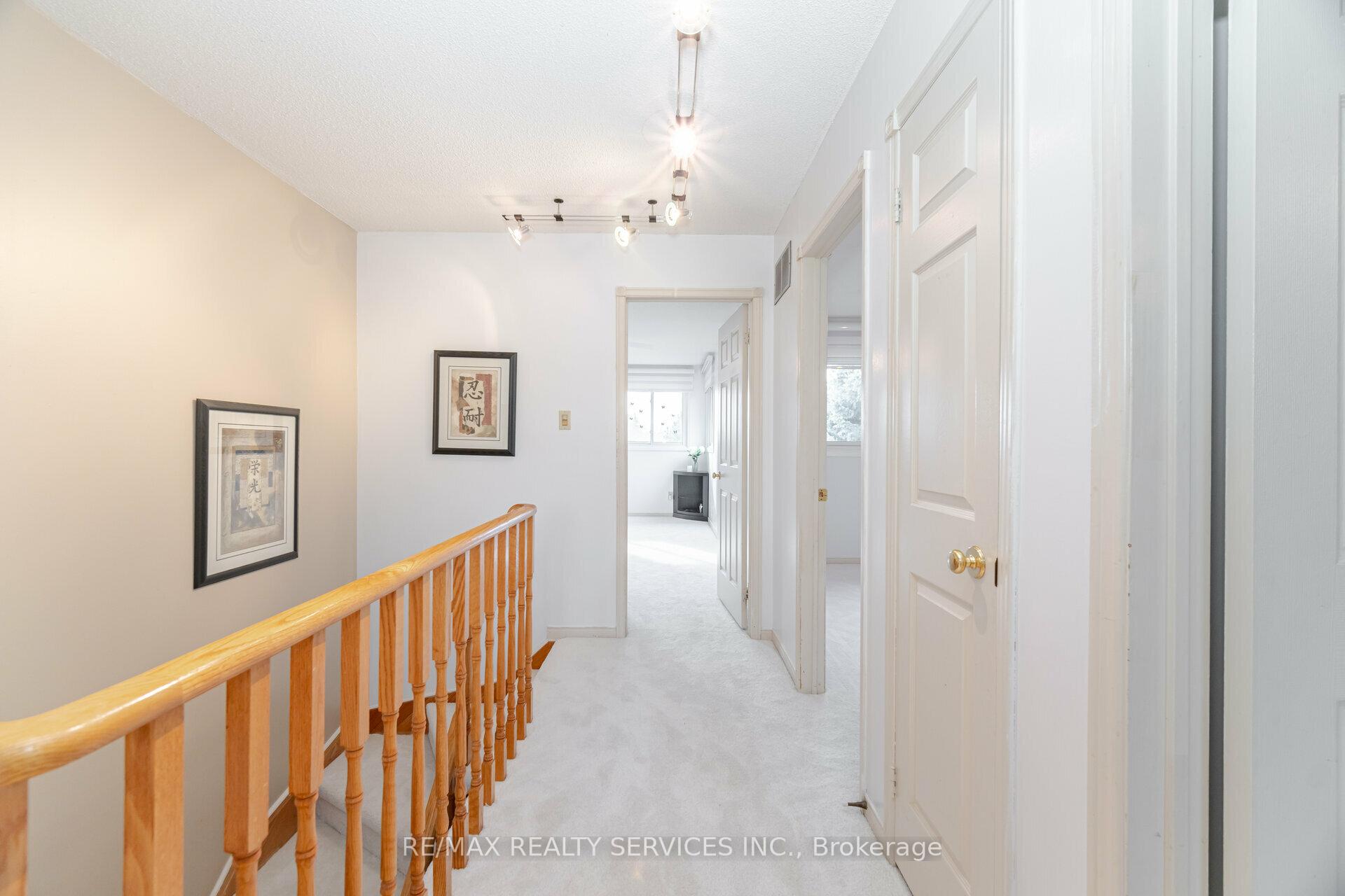 Photo 20 of 140 Lord Simcoe Drive W, Brampton, Westgate — HOMEH