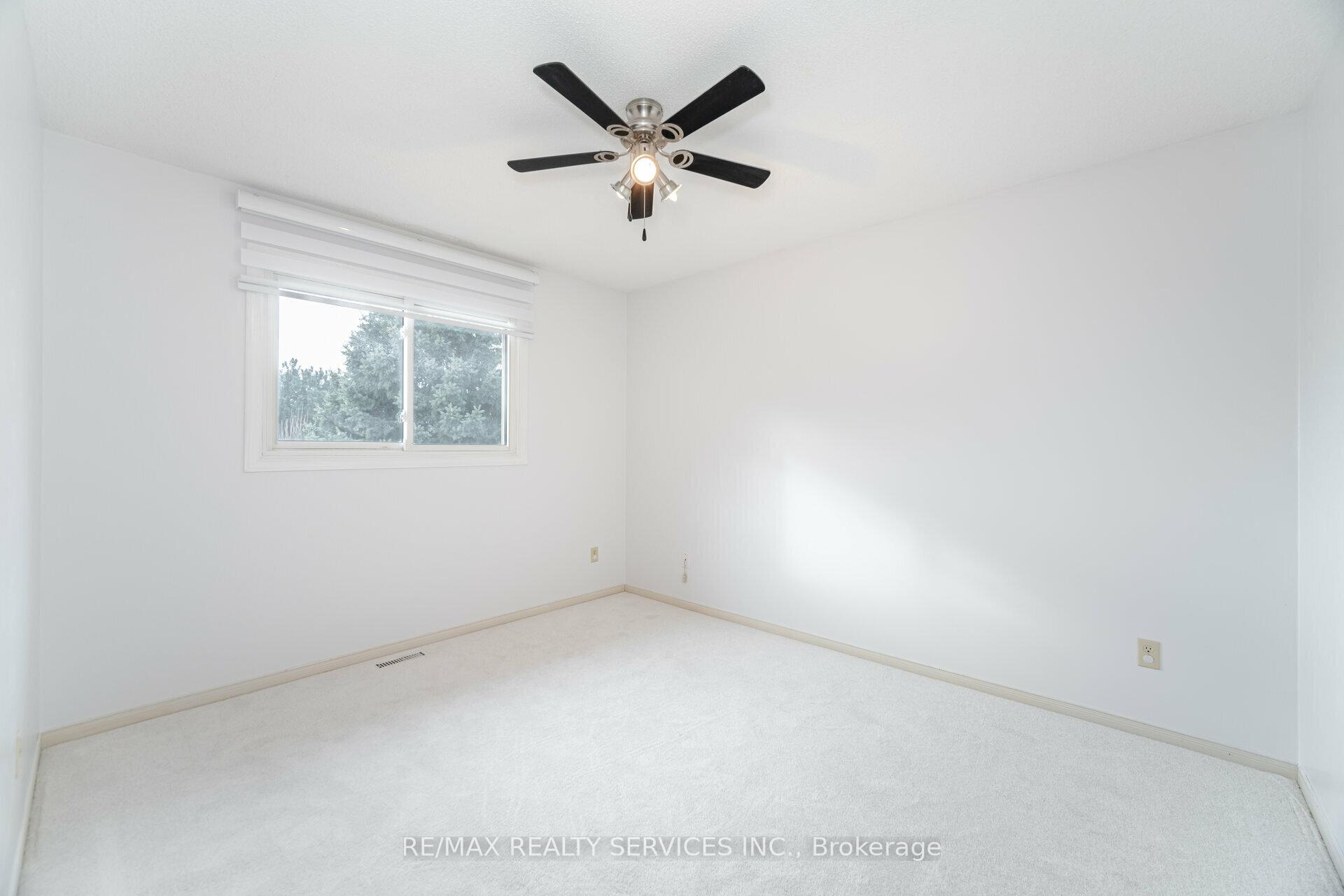 Photo 26 of 140 Lord Simcoe Drive W, Brampton, Westgate — HOMEH