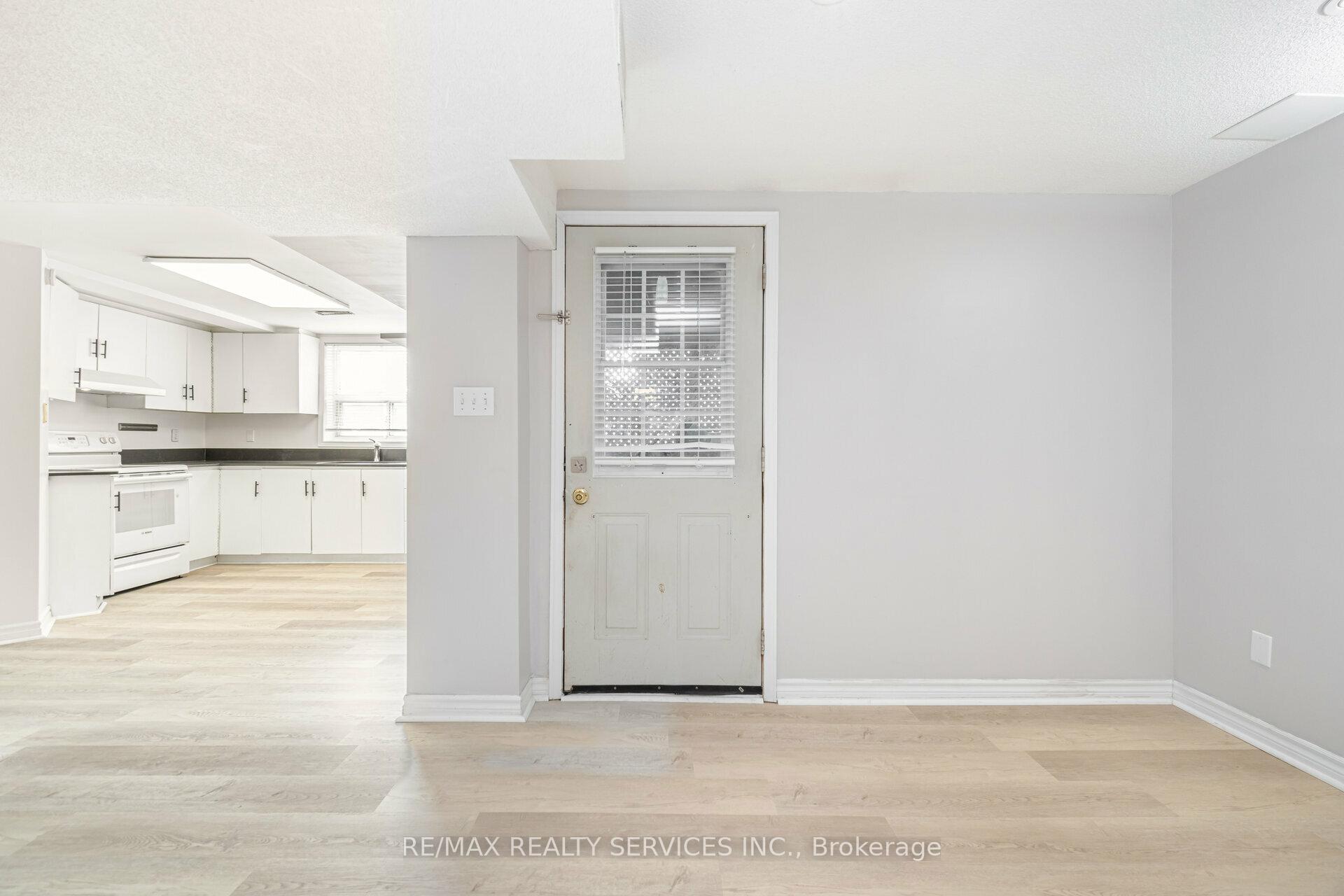 Photo 31 of 140 Lord Simcoe Drive W, Brampton, Westgate — HOMEH