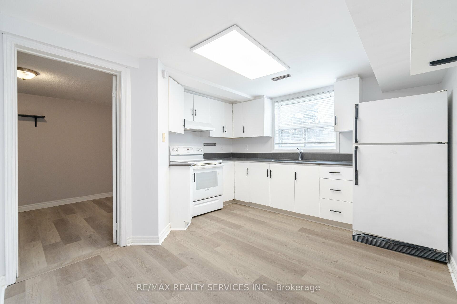 Photo 33 of 140 Lord Simcoe Drive W, Brampton, Westgate — HOMEH