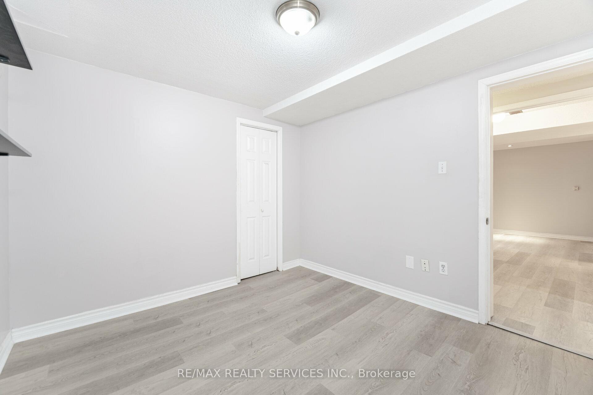 Photo 35 of 140 Lord Simcoe Drive W, Brampton, Westgate — HOMEH
