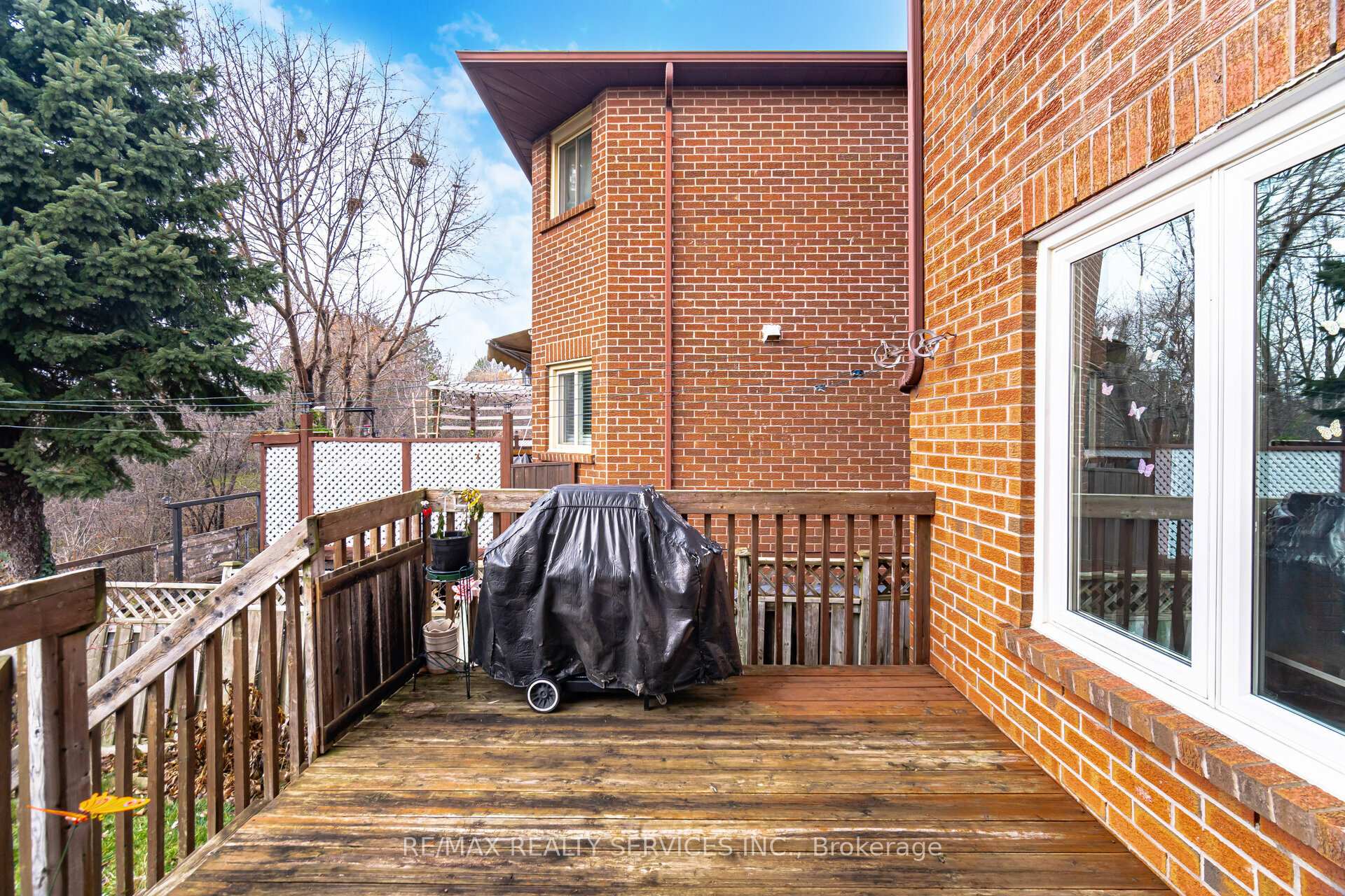 Photo 38 of 140 Lord Simcoe Drive W, Brampton, Westgate — HOMEH