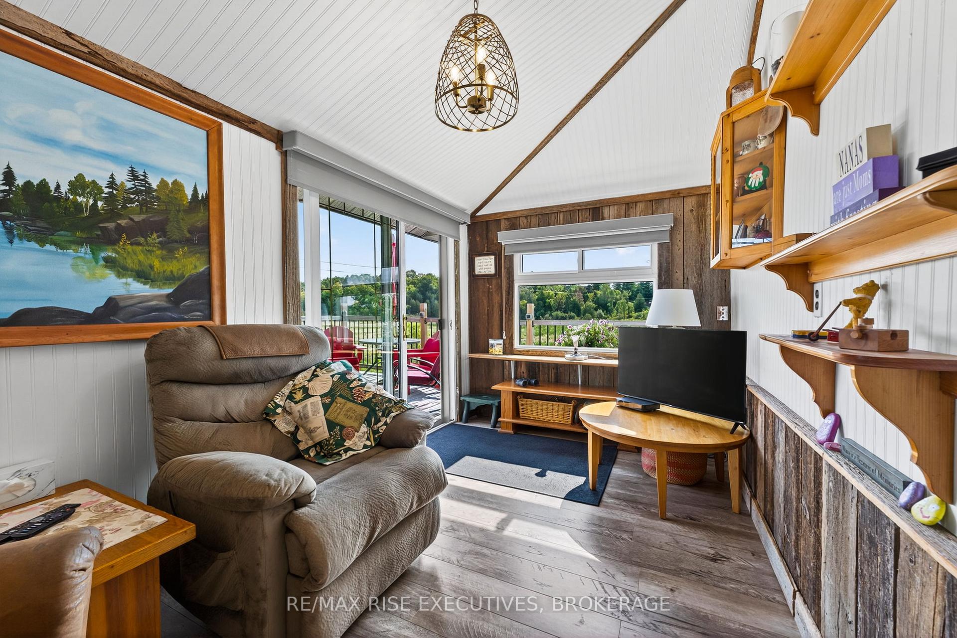 Photo 7 of 4121 Graham Road, Frontenac, Frontenac South — HOMEH