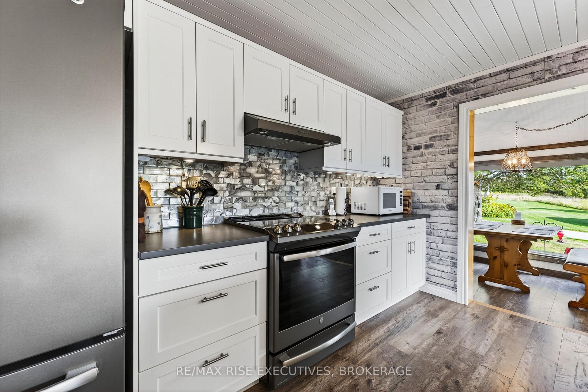 Photo 8 of 4121 Graham Road, Frontenac, Frontenac South — HOMEH