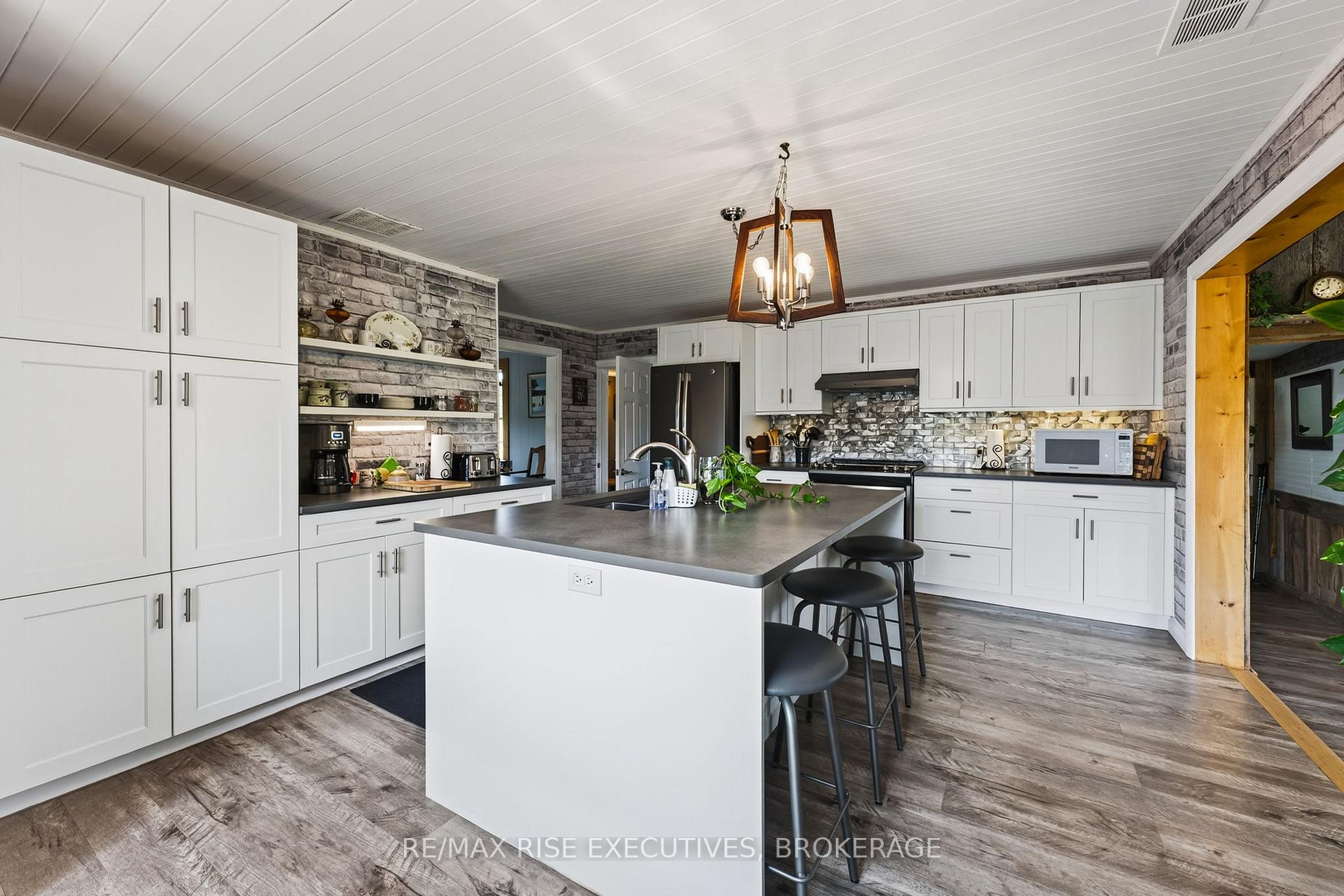 Photo 13 of 4121 Graham Road, Frontenac, Frontenac South — HOMEH