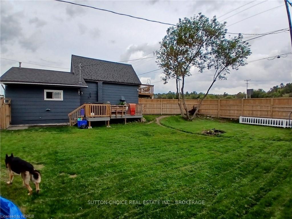 Photo 4 of 910 John Street, Mattawa — HOMEH
