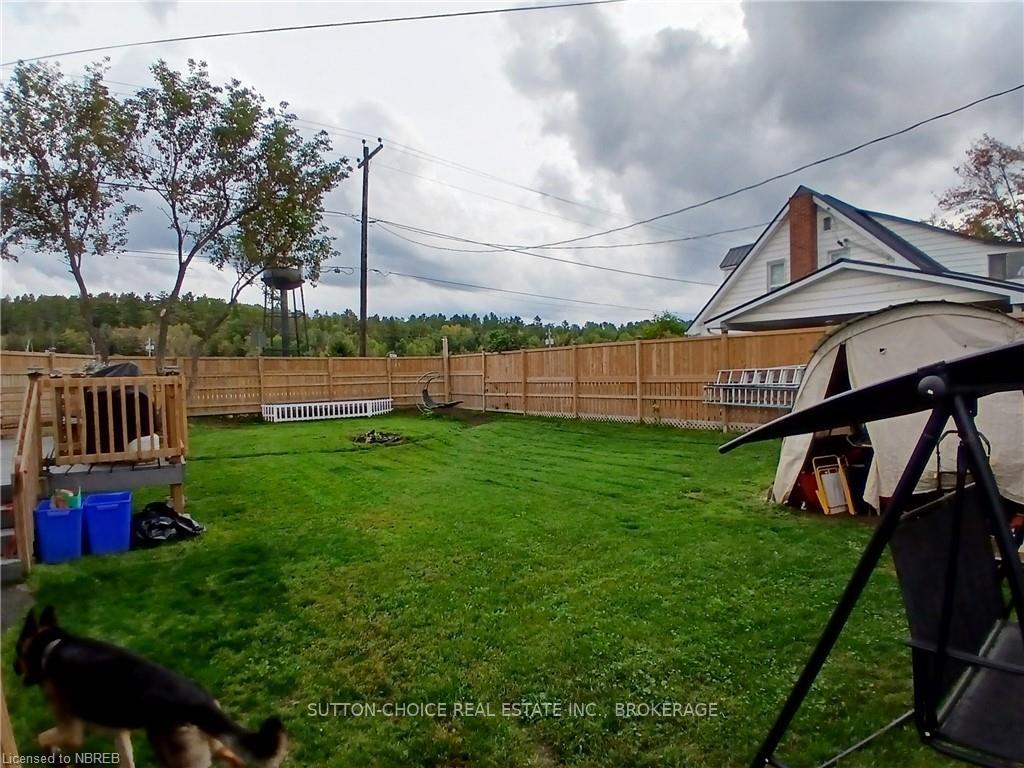 Photo 5 of 910 John Street, Mattawa — HOMEH