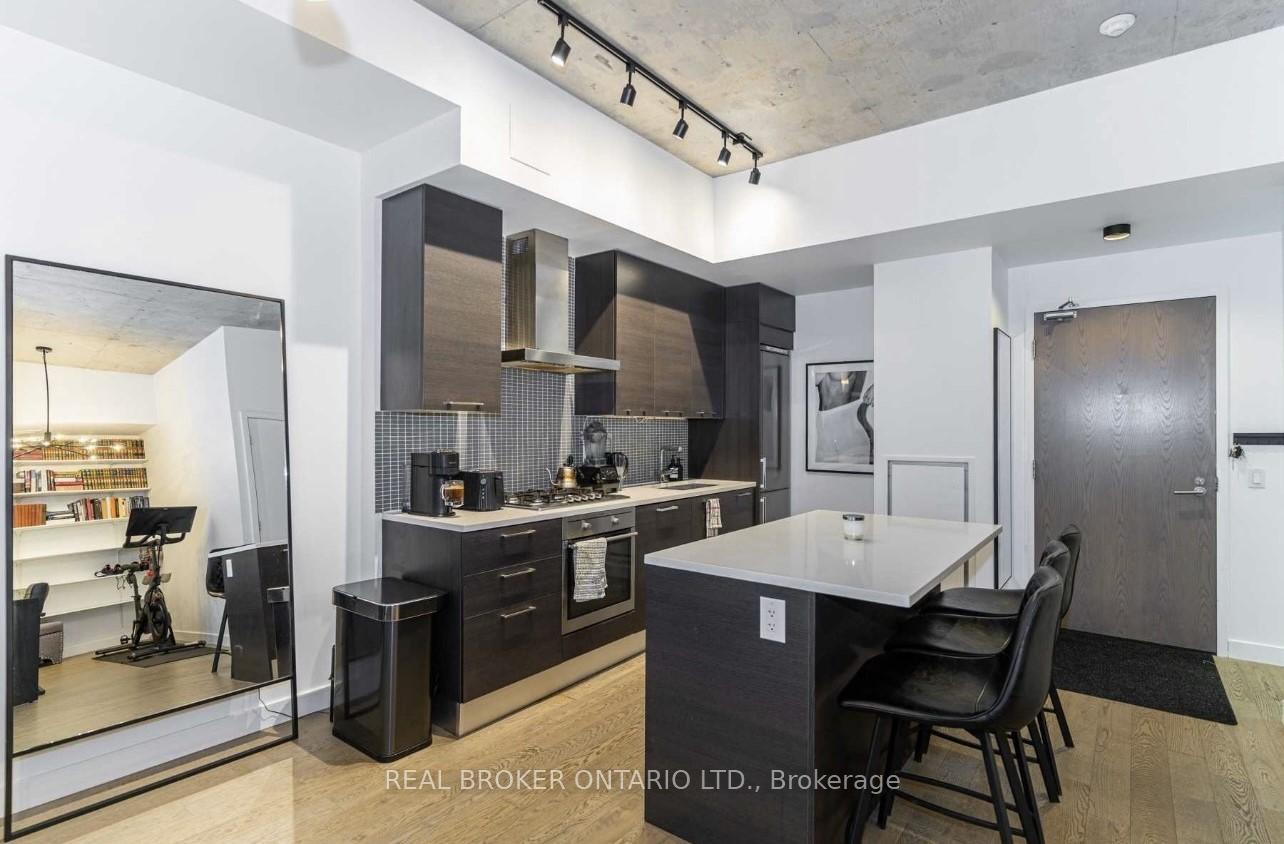 Photo 5 of Unit 618, 90 Broadview Avenue, Toronto, South Riverdale — HOMEH